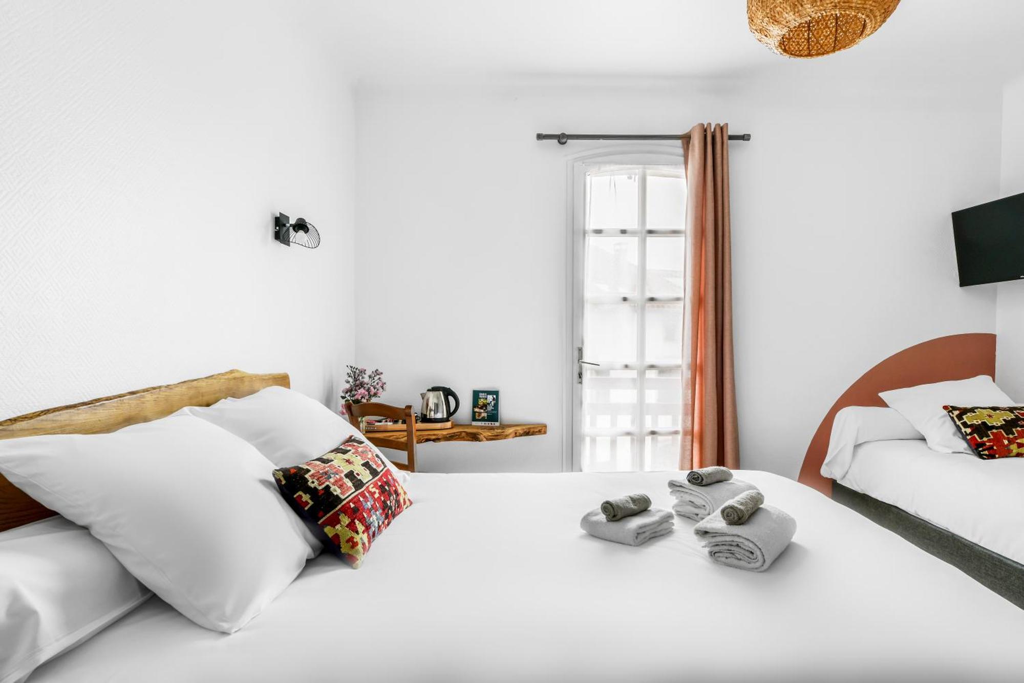 Logis Hotel Restaurant Espelletenia Larceveau-Arros-Cibits Ngoại thất bức ảnh